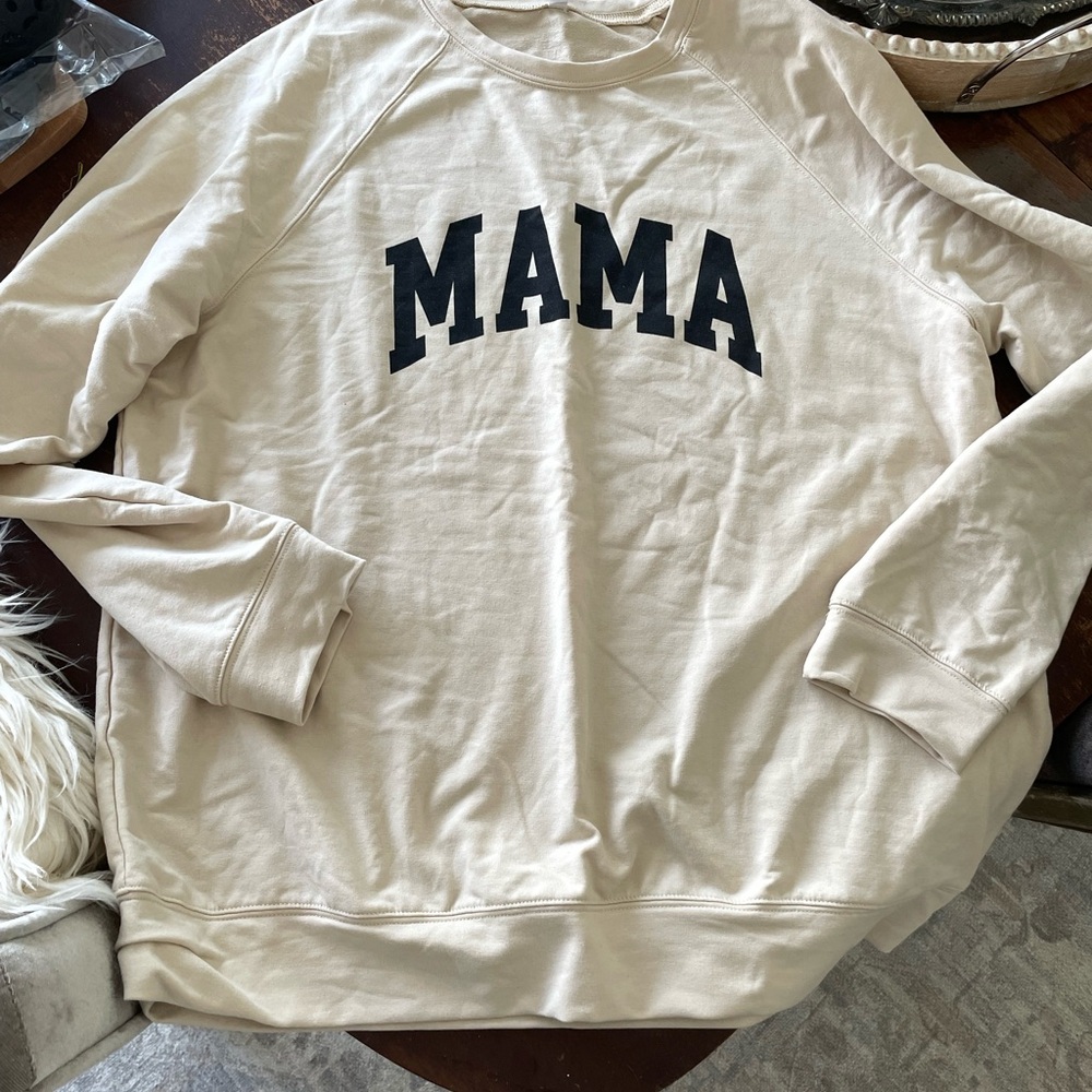 Beige 'MAMA' Sweatshirt